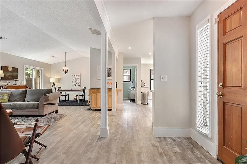 1st image of 115 Sea Holly Cir