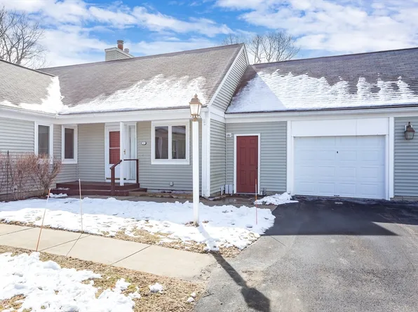 2 Stone Ridge Rd #2, Franklin, MA 02038