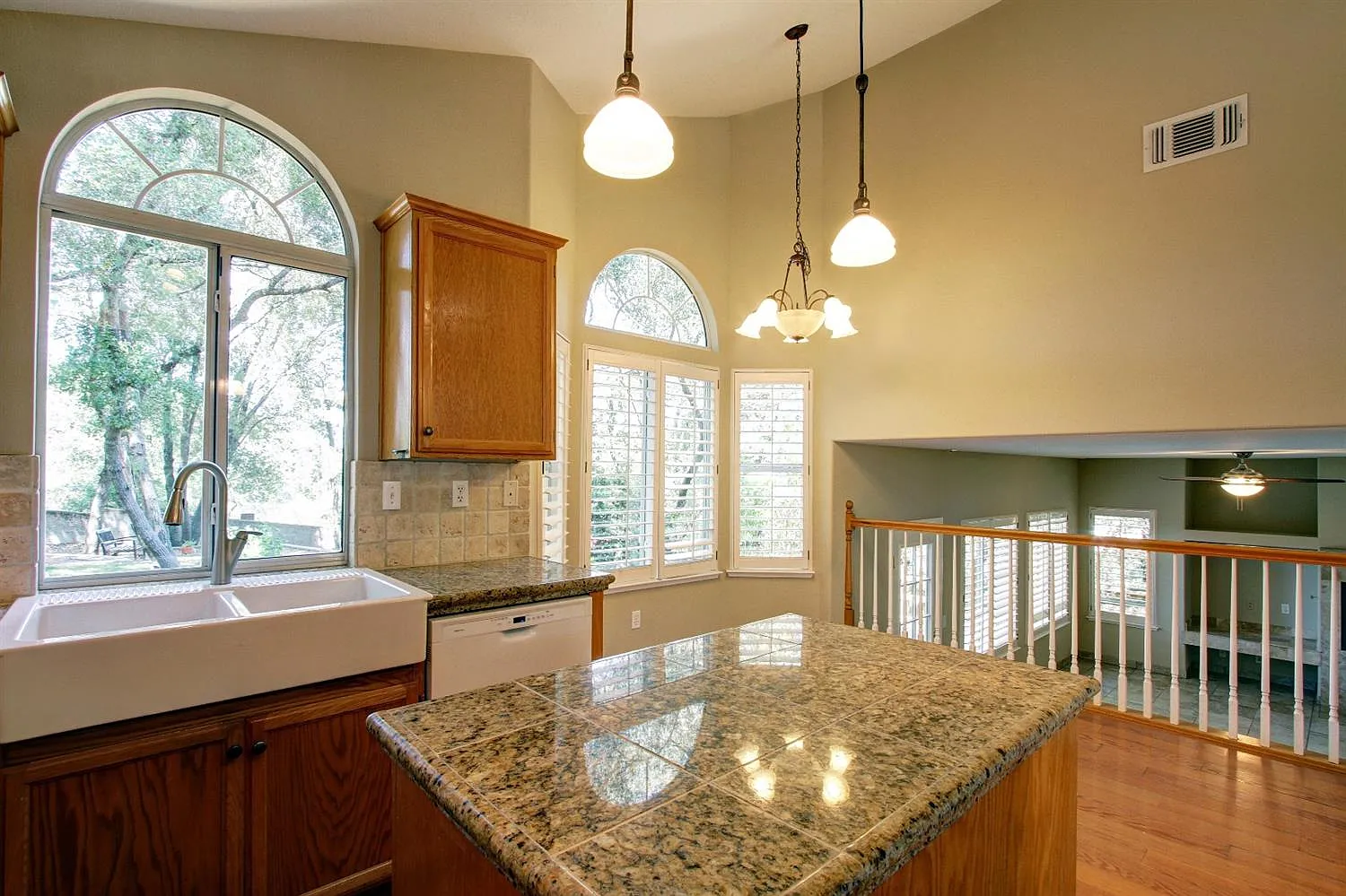 3337 Woedee Dr photo 1