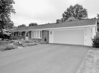 83 Kennedy Dr, Chambersburg, PA 17201