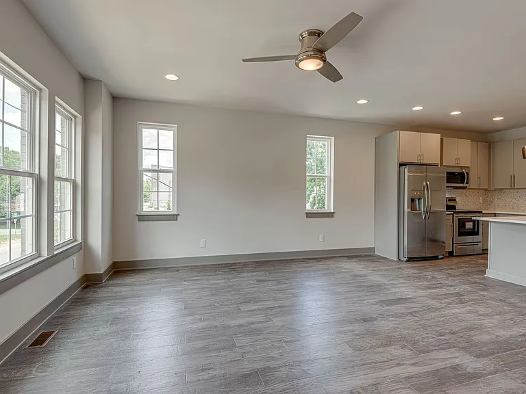 122H Oceola Ave — Photo 6