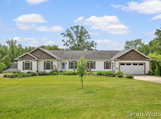 8425 Timber Xing SE, Alto, MI 49302