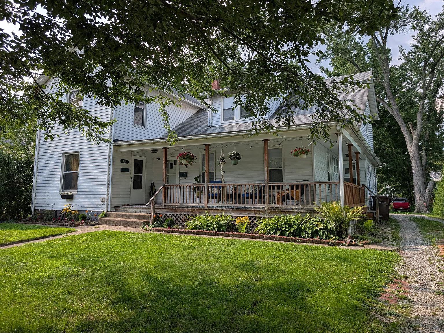 4 bed, 1165 sqft, $1,400 — Photo 1