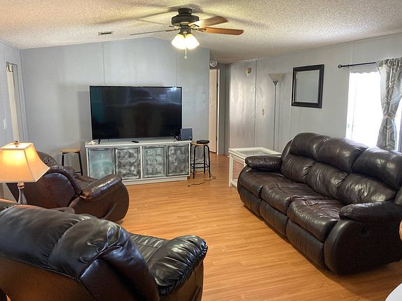 4th image of 14714 Gwenwood Cir #69