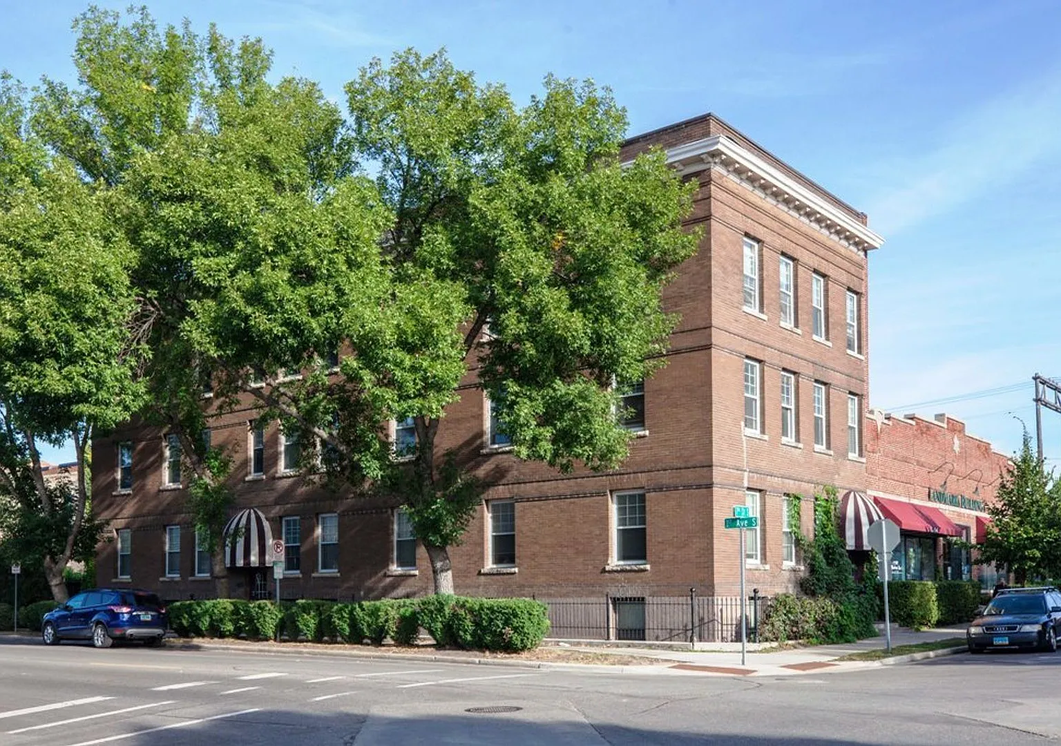 Prescott Apartments — Photo 1
