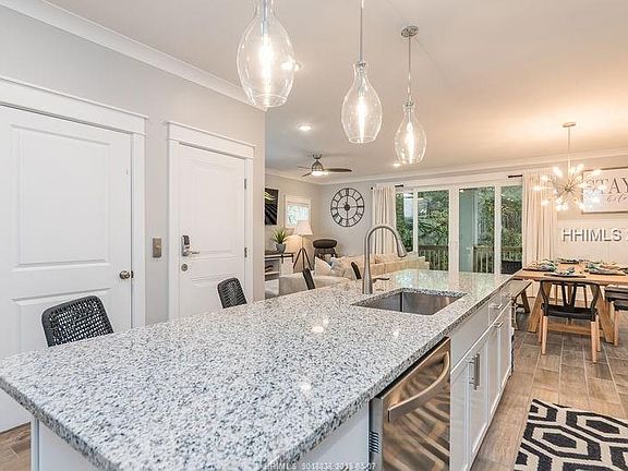 5th image of 15 Sandcastle Ct