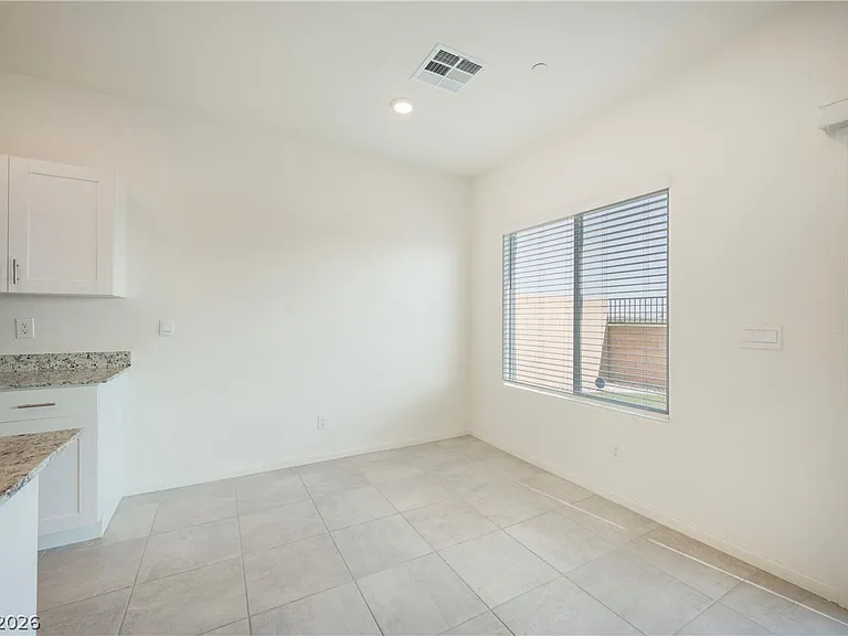 402 Larksong Ave — Photo 14