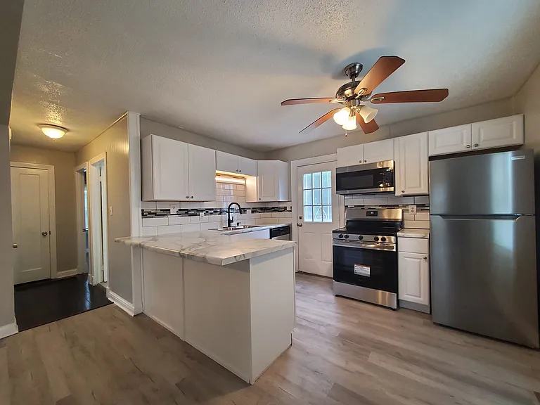 333 Archer Dr — Photo 29