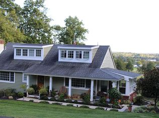 122 Woosamonsa Rd, Pennington, NJ 08534