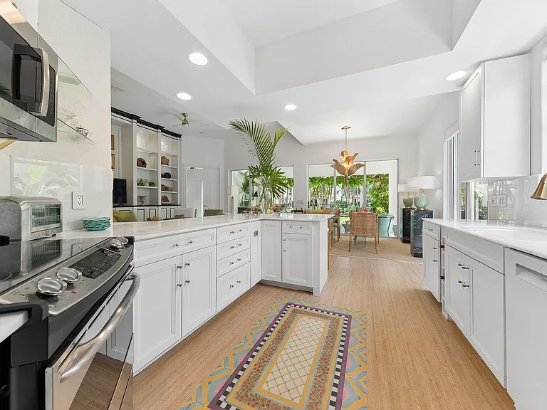 7808 Quida Dr — Photo 12