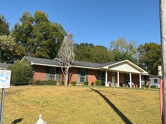 3rd image of 209 Hancock Dr