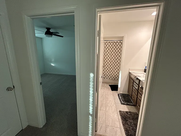 4563 Highland Ave — Photo 15