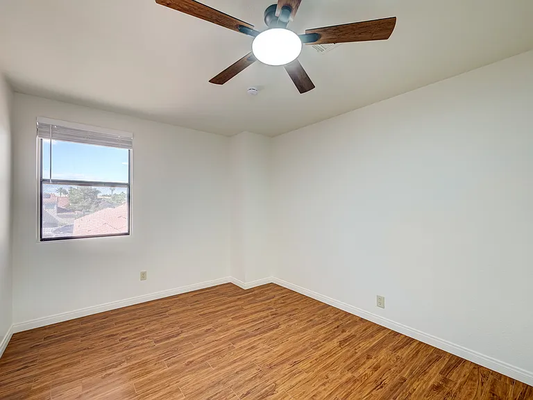 2702 Lovington Dr — Photo 42