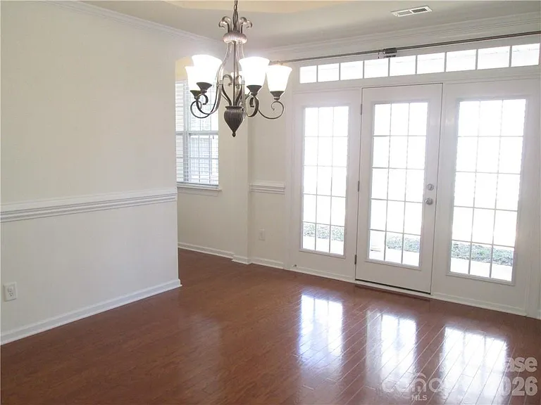 5707 Cactus Valley Rd — Photo 6