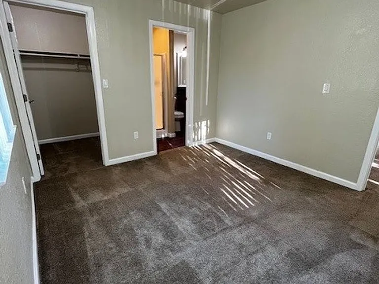 Carmel Woods Apartments — Photo 59