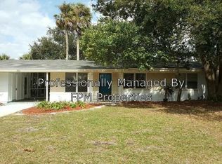 522 Pine St, Neptune Beach, FL 32266