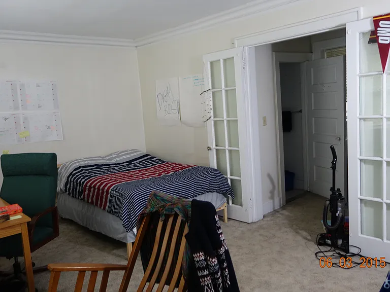1928 E Superior St #4 — Photo 21