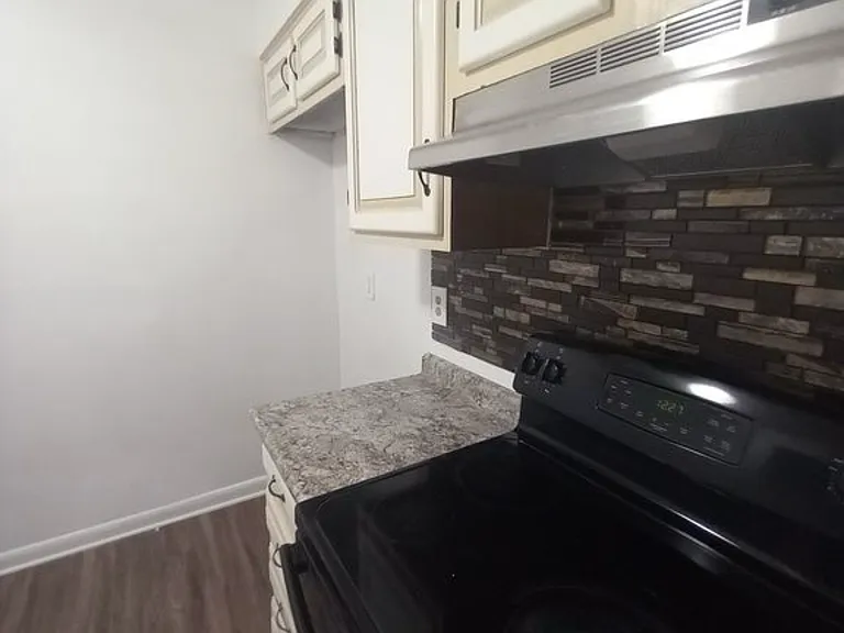 5614 Clarke Address Dr — Photo 9
