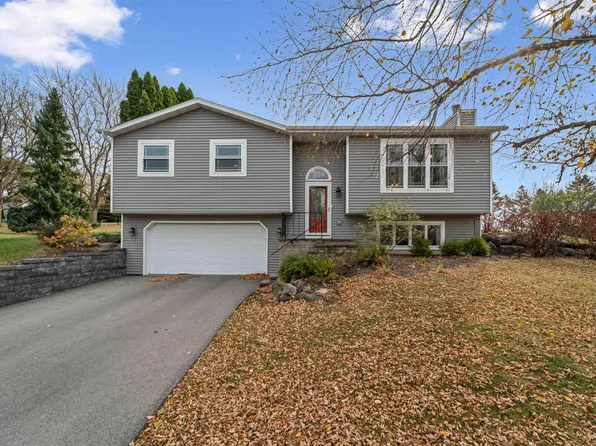 809 Lincoln Green Rd, Deforest, WI 53532