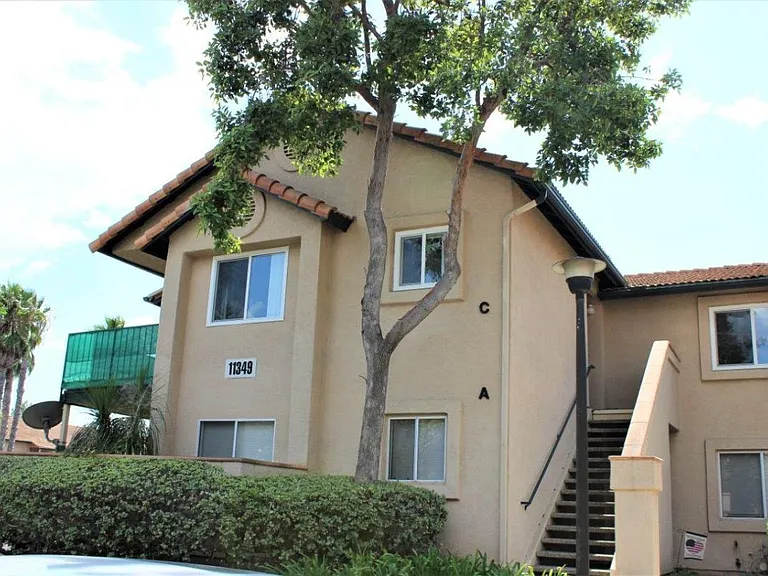 11349 Avenida De Los Lobos #C — Photo 1