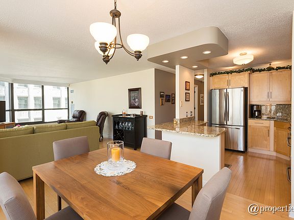 Living Room/Dining Room
