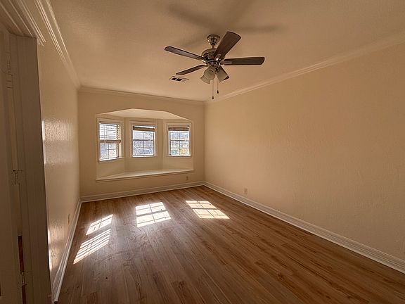 4th image of 717 Sun Valley Dr