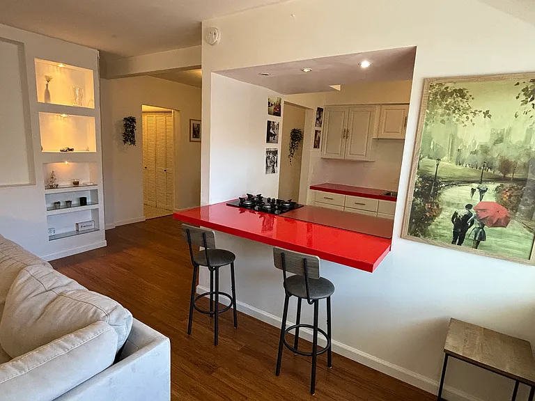 7424 Byron Ave #9B — Photo 3