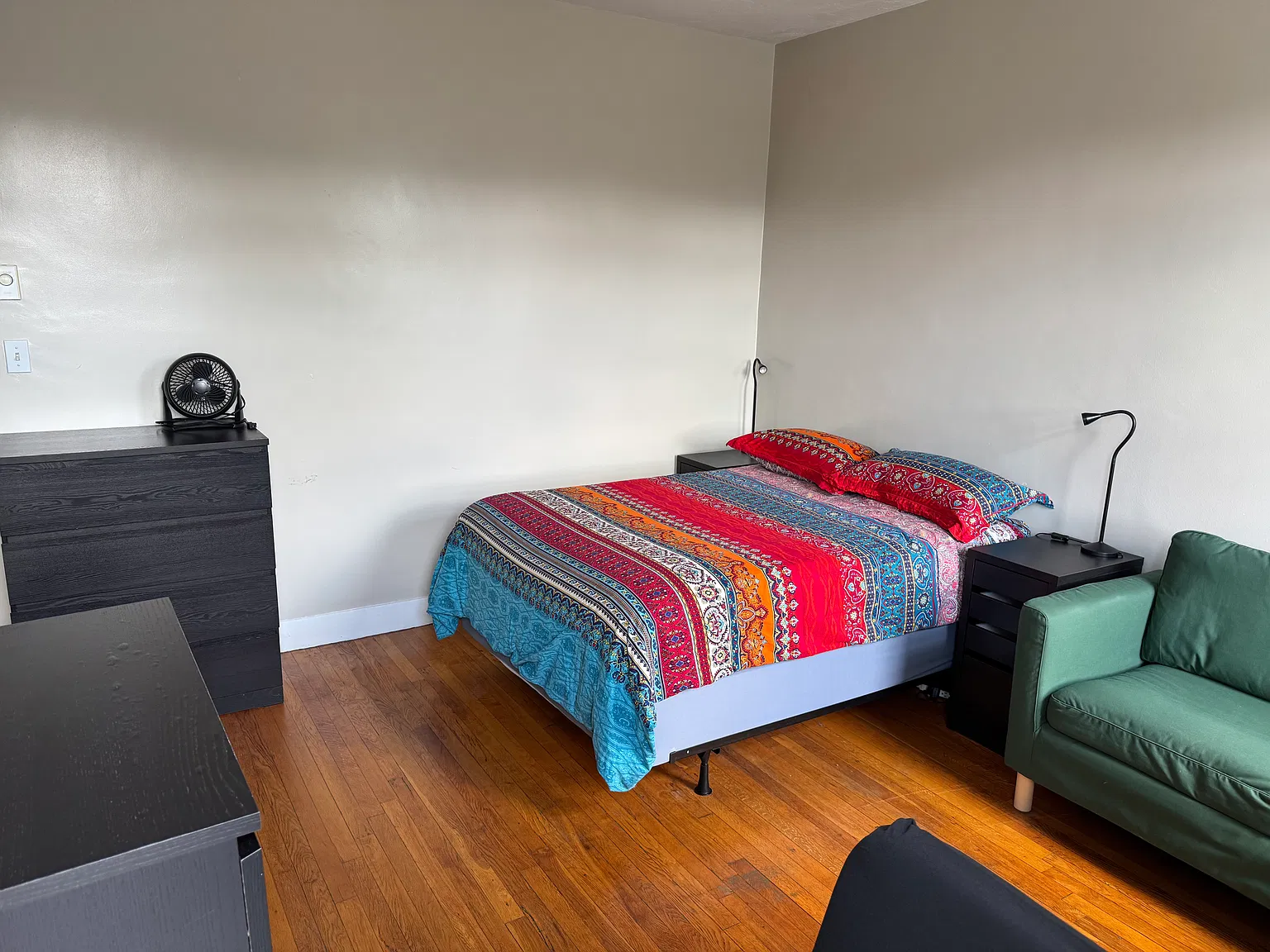 Studio, 350 sqft, $2,600 — Photo 4