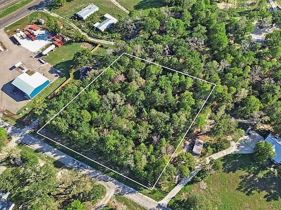 2nd image of 15 Oak Bend Drive