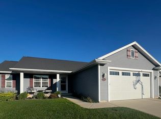 N9088 Papermaker Pass, MENASHA, WI 54952