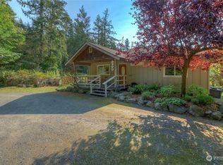 1960 Enchanted Forest Rd, Eastsound, WA 98245