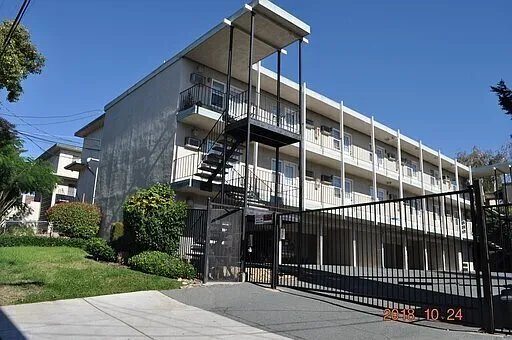 2140 California St, Concord — Photo 3
