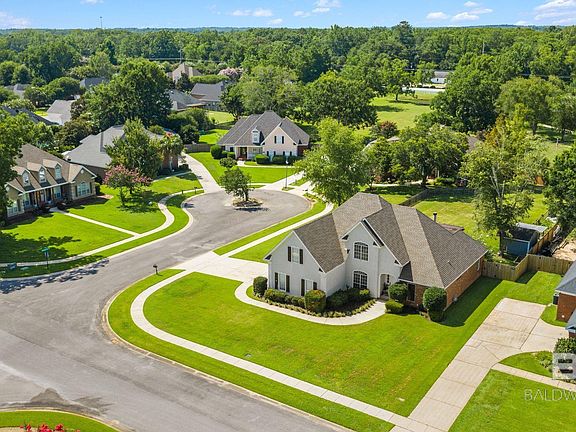 2nd image of 25886 Chamberlain Ct