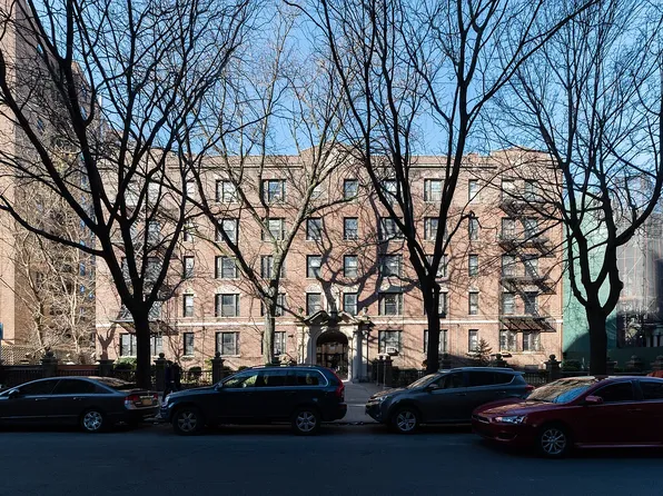 196 Clinton Avenue image 8 of 9