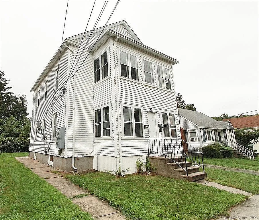 2 bed, $1,900 — Photo 1