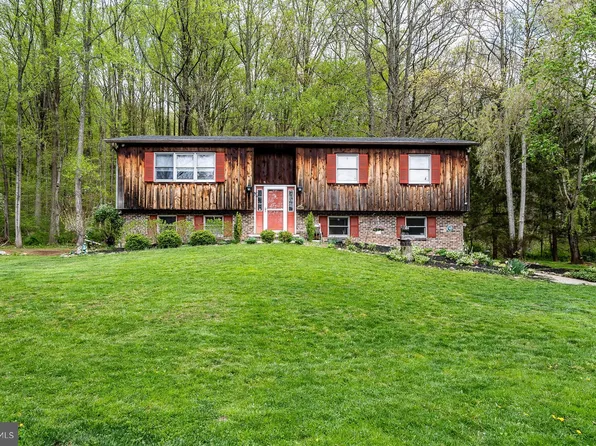 22 Crow Hill Rd, Barto, PA 19504