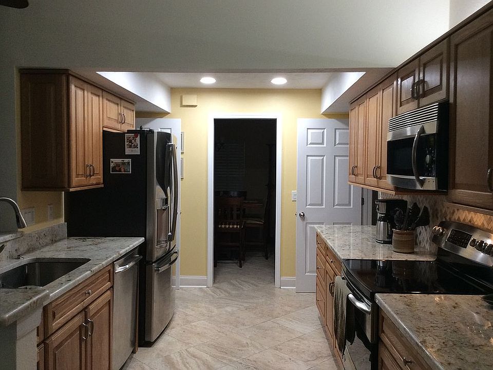 1st image of 17121 Wintergreen Ct