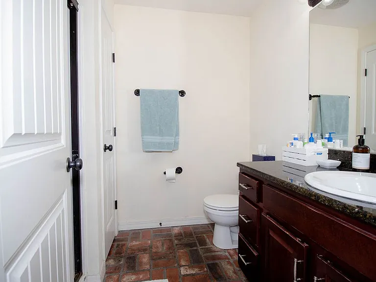 920 S National Ave — Photo 17