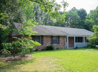 1003 6th Ave, Farmville, VA 23901