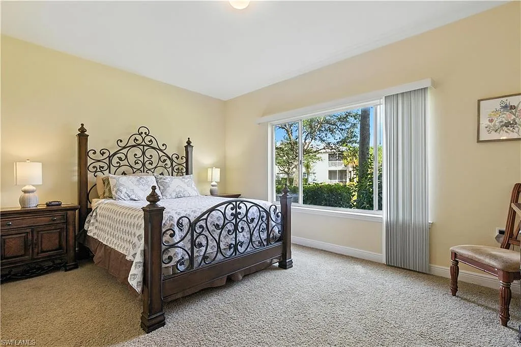 3 bed, 2.0 bath, 1381 sqft, $5,500 — Photo 3