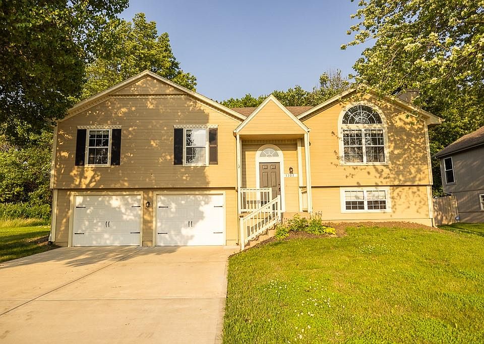 1st image of 1101 SE Princeton Dr