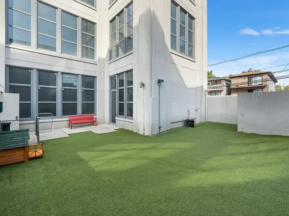 50 Dey Street image 24 of 26