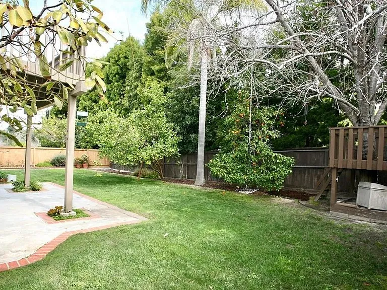 1251 Village View Rd — Photo 24