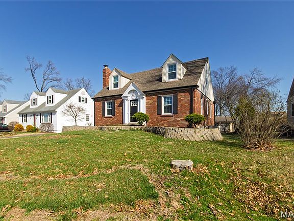 2nd image of 1126 Bopp Rd