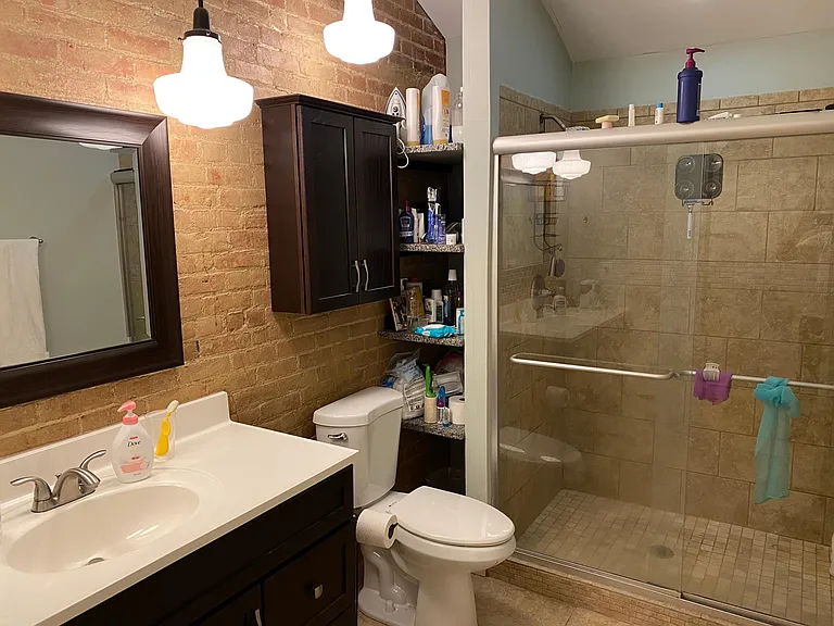 135 E Walnut St — Photo 20