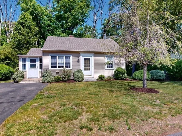 17 Marion Ave, Auburn, MA 01501