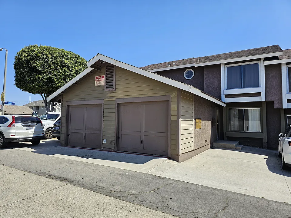 796 N Glassell St #3