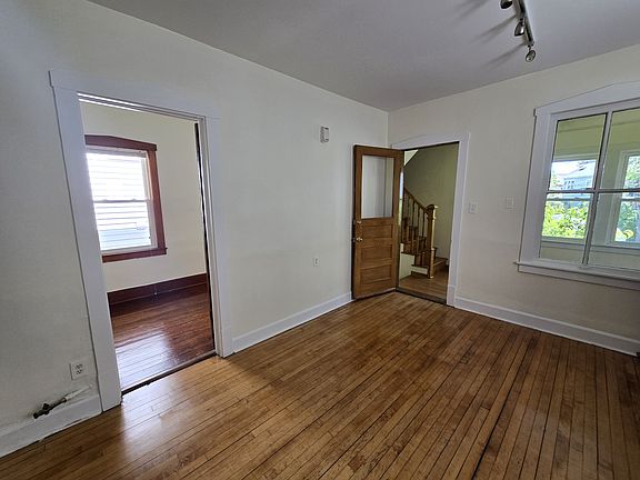 4th image of 2937 N Ridgeway Ave #2