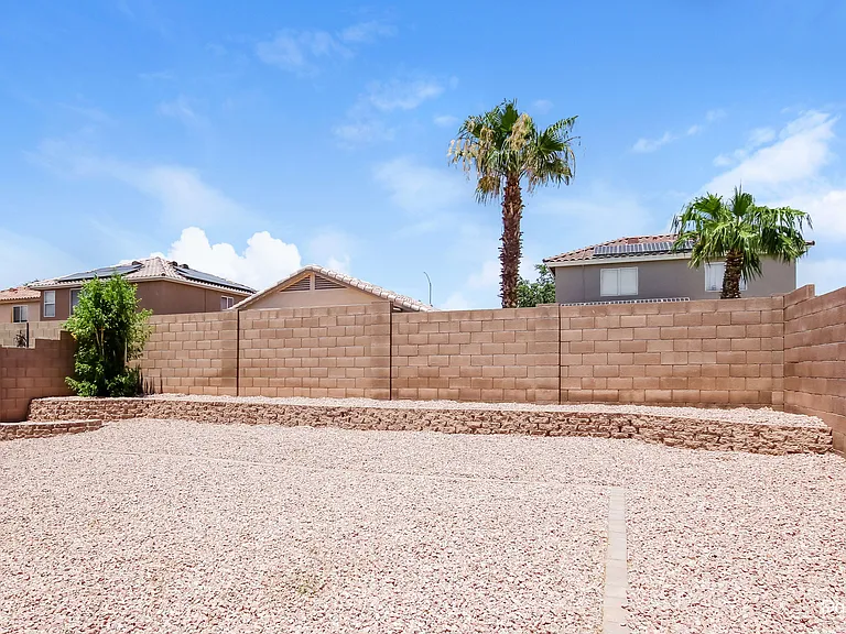 11706 W Poinsettia Dr — Photo 14