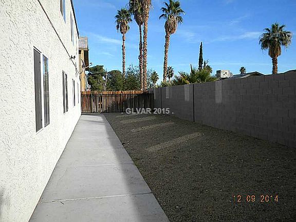 5th image of 6225 Bellota Dr APT D